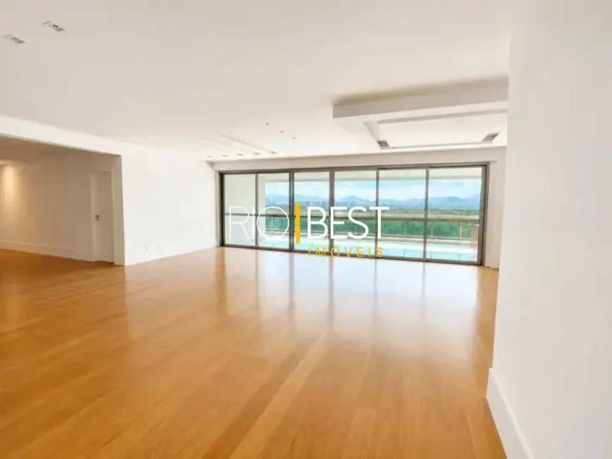 Foto 4 de Apartamento com 4 quartos para alugar, 310m2 em Rio De Janeiro - RJ