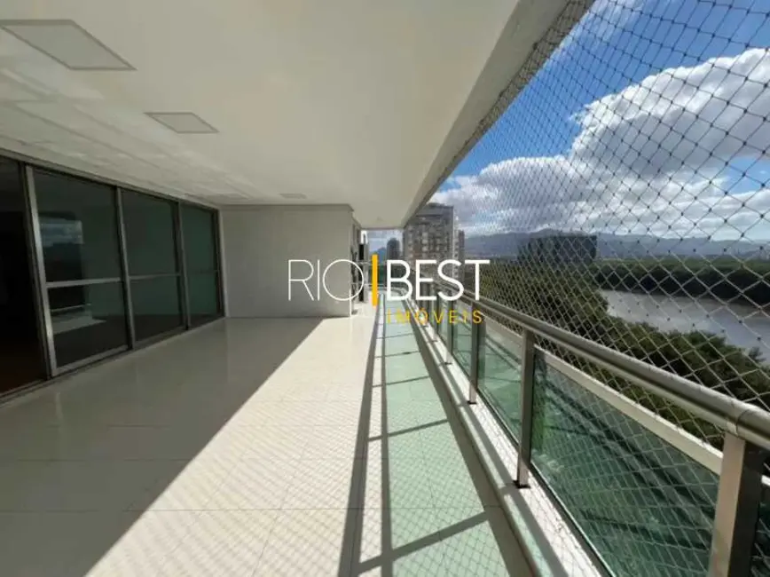 Foto 1 de Apartamento com 4 quartos para alugar, 310m2 em Rio De Janeiro - RJ