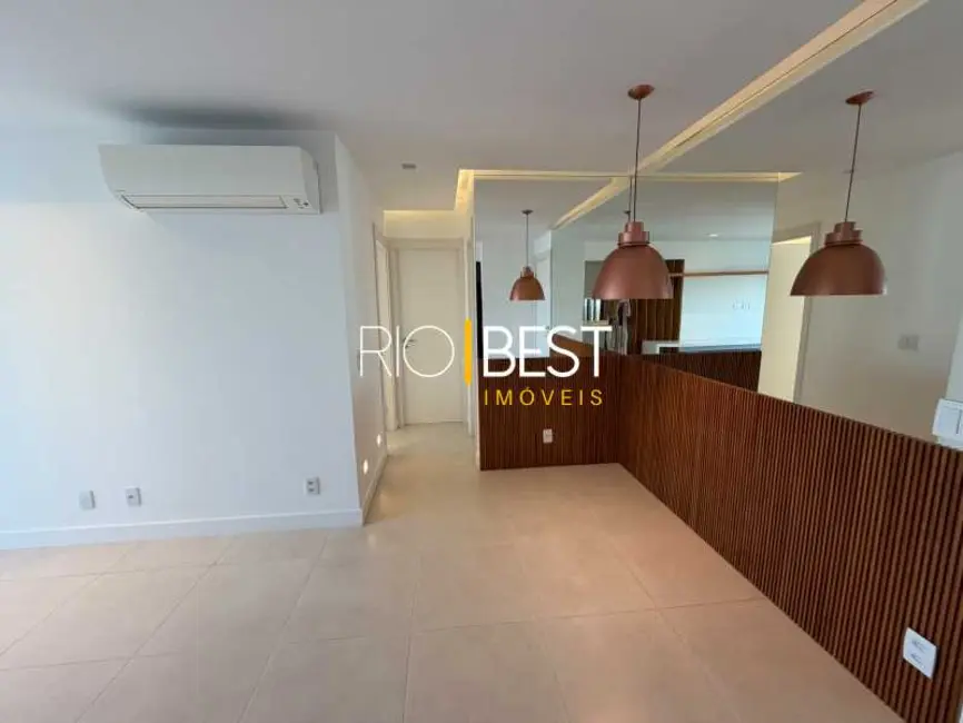 Apartamento com 2 quartos à venda, 75m2 em Rio De Janeiro - RJ - imagem 1 Foto 1 de Apartamento com 2 quartos à venda, 75m2 em Rio De Janeiro - RJ