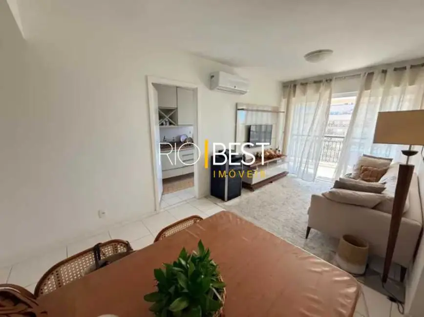 Apartamento com 2 quartos para alugar, 78m2 em Rio De Janeiro - RJ - imagem 8 Foto 8 de Apartamento com 2 quartos para alugar, 78m2 em Rio De Janeiro - RJ
