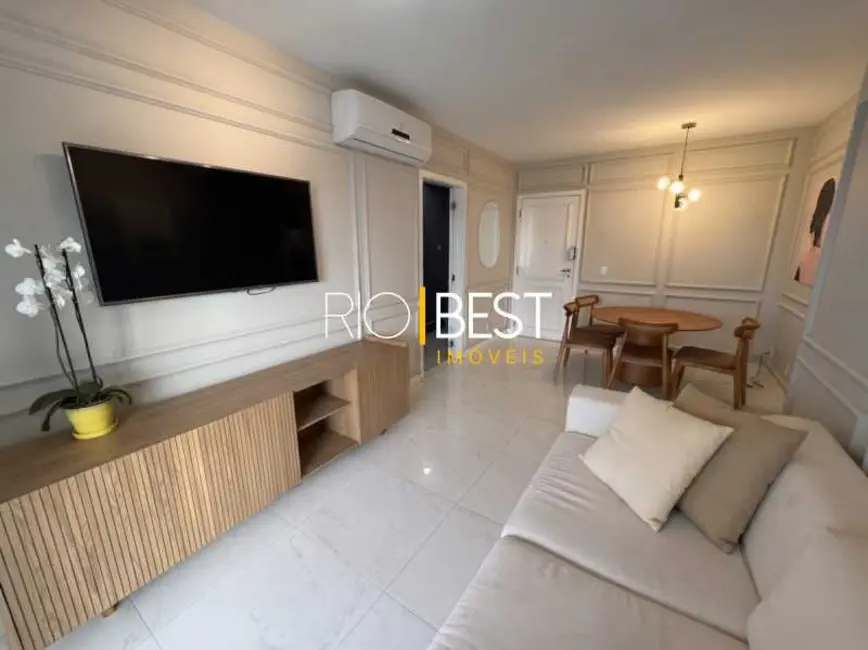 Foto 3 de Apartamento com 2 quartos à venda, 75m2 em Rio De Janeiro - RJ