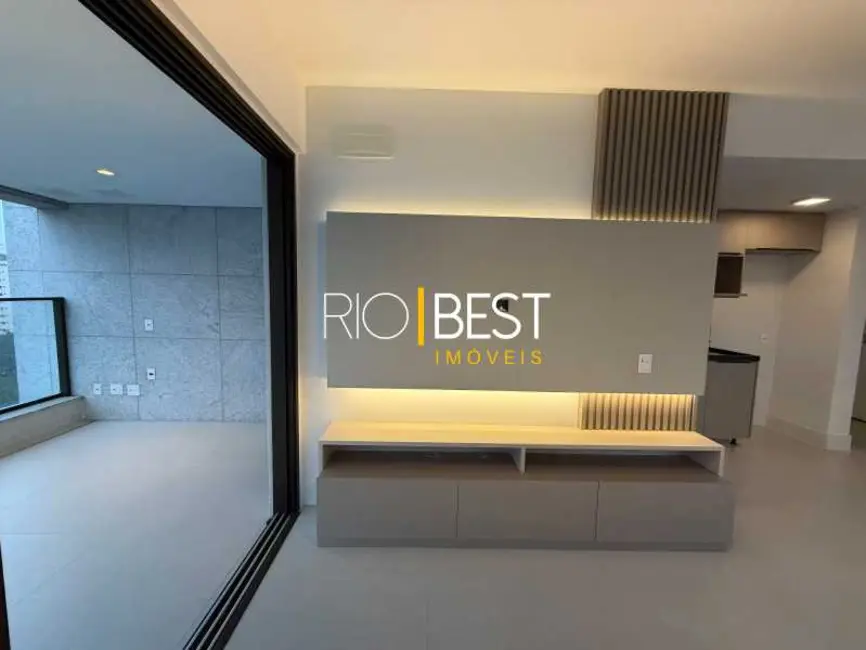 Foto 3 de Apartamento com 3 quartos à venda, 108m2 em Rio De Janeiro - RJ