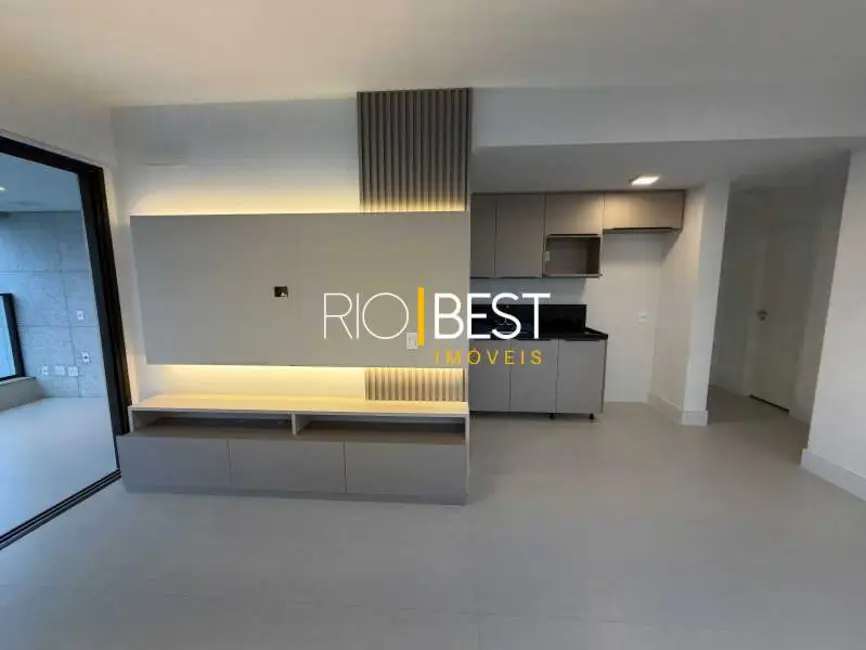Foto 2 de Apartamento com 3 quartos à venda, 108m2 em Rio De Janeiro - RJ