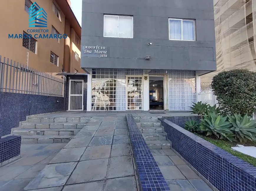 Foto 2 de Apartamento com 2 quartos à venda, 49m2 em Água Verde, Curitiba - PR