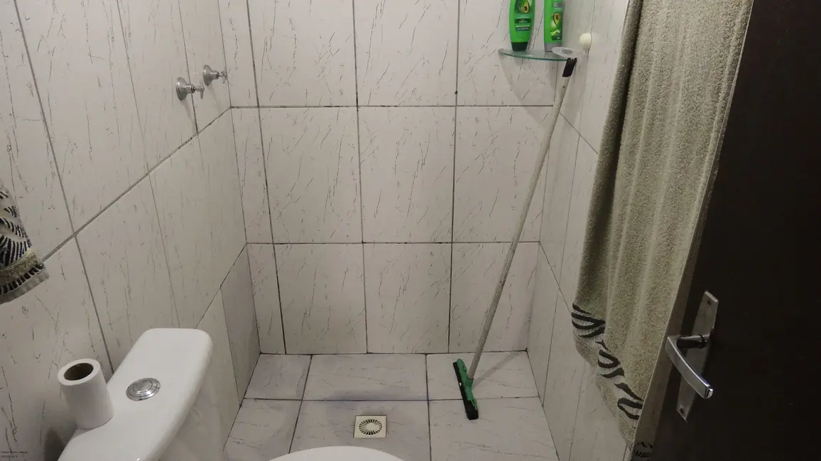 Foto 8 de Casa com 4 quartos à venda, 74m2 em Uberaba, Curitiba - PR