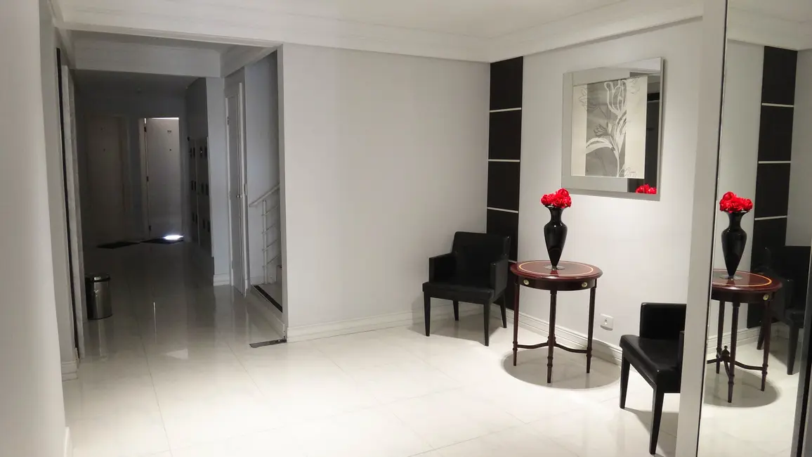 Foto 3 de Apartamento com 4 quartos à venda, 93m2 em Água Verde, Curitiba - PR