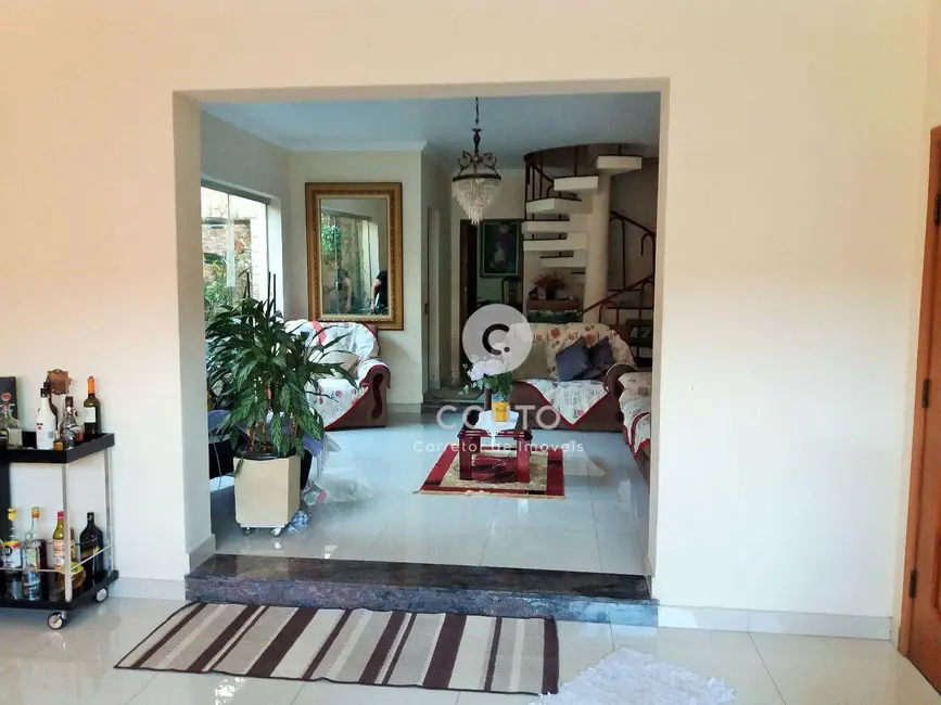 Foto 5 de Casa com 4 quartos à venda, 312m2 em Jardim Nossa Senhora de Fátima, Nova Odessa - SP