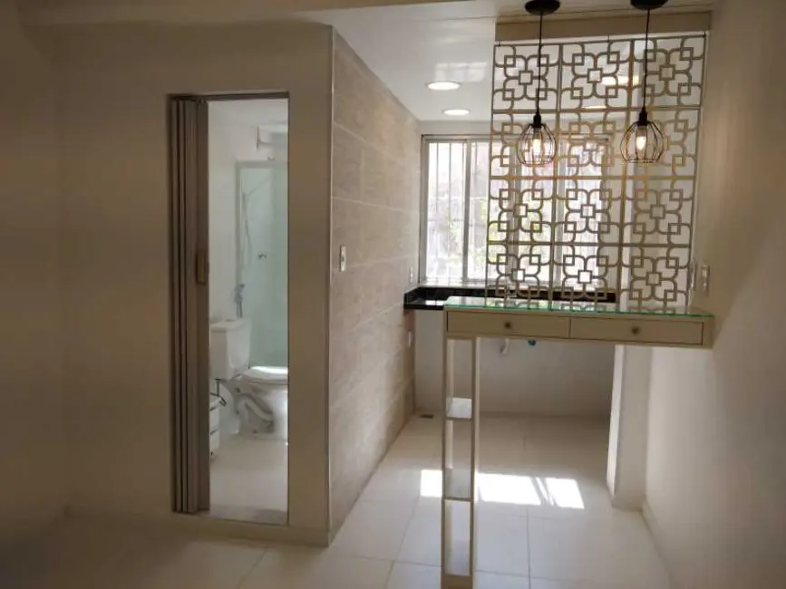 Foto 2 de Apartamento com 1 quarto à venda, 20m2 em Rio De Janeiro - RJ