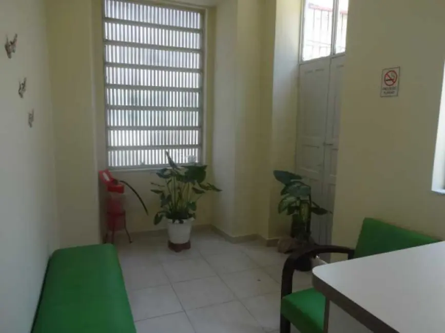 Prédio Inteiro com 10 quartos para alugar, 350m2 em Rio De Janeiro - RJ - imagem 9 Foto 9 de Prédio Inteiro com 10 quartos para alugar, 350m2 em Rio De Janeiro - RJ