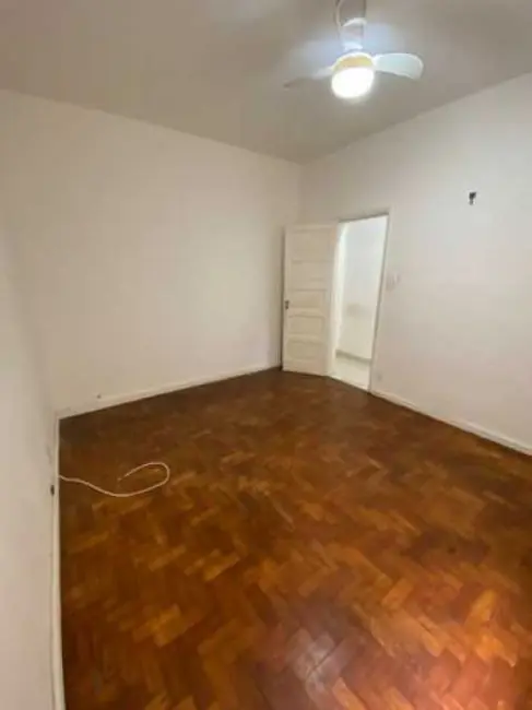 Foto 11 de Casa com 3 quartos para alugar, 200m2 em Rio De Janeiro - RJ