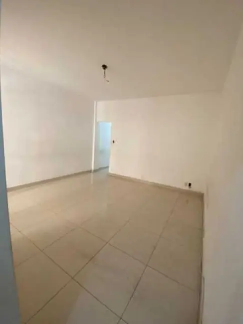 Casa com 3 quartos para alugar, 200m2 em Rio De Janeiro - RJ - imagem 3 Foto 3 de Casa com 3 quartos para alugar, 200m2 em Rio De Janeiro - RJ