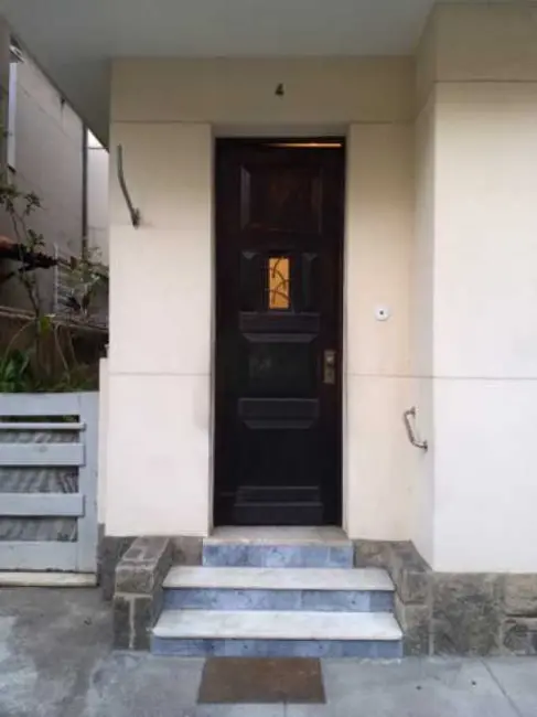 Casa de Vila com 4 quartos à venda, 106m2 em Rio De Janeiro - RJ - imagem 2 Foto 2 de Casa de Vila com 4 quartos à venda, 106m2 em Rio De Janeiro - RJ