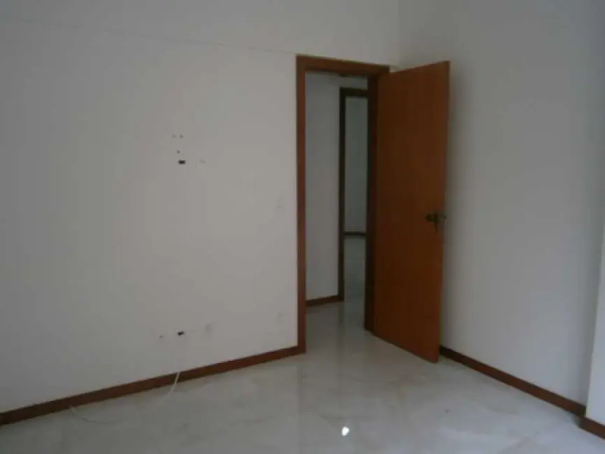 Apartamento com 3 quartos à venda, 110m2 em Rio De Janeiro - RJ - imagem 8 Foto 8 de Apartamento com 3 quartos à venda, 110m2 em Rio De Janeiro - RJ