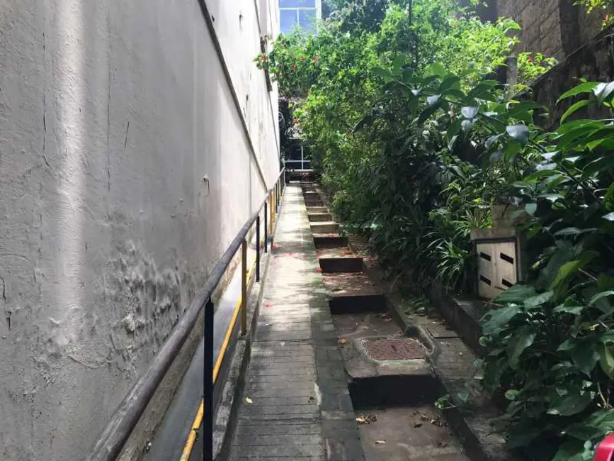 Foto 1 de Casa Comercial com 1 quarto à venda, 451m2 em Rio De Janeiro - RJ