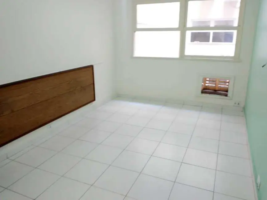 Foto 3 de Apartamento com 1 quarto à venda, 29m2 em Rio De Janeiro - RJ