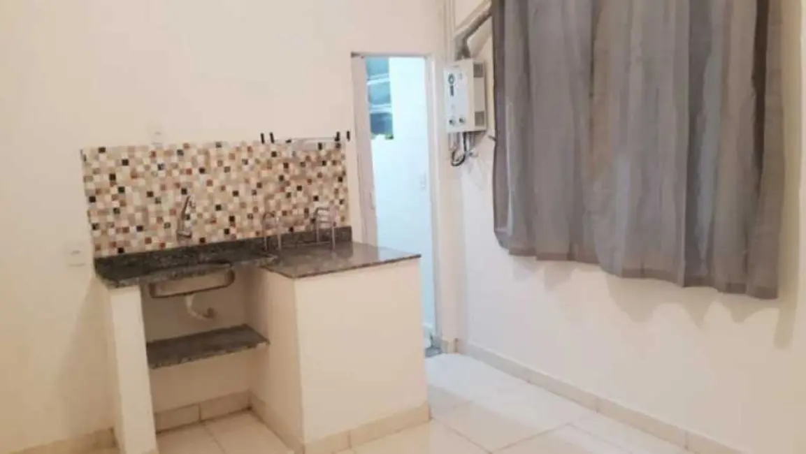 Foto 2 de Apartamento com 1 quarto para alugar, 14m2 em Rio De Janeiro - RJ