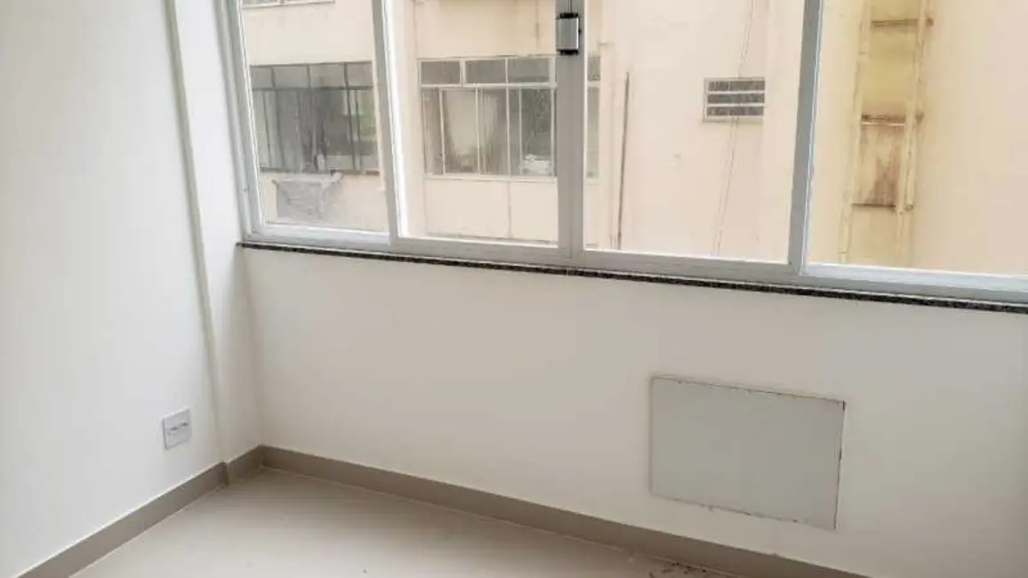 Foto 2 de Apartamento com 1 quarto à venda, 30m2 em Rio De Janeiro - RJ