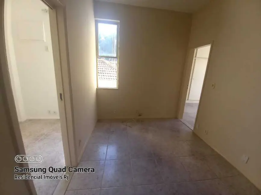 Foto 4 de Apartamento com 2 quartos para alugar, 60m2 em Rio De Janeiro - RJ