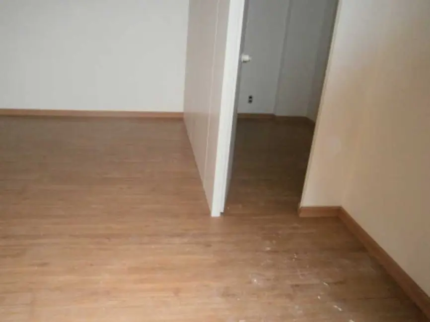 Sala Comercial para alugar, 38m2 em Rio De Janeiro - RJ - imagem 7 Foto 7 de Sala Comercial para alugar, 38m2 em Rio De Janeiro - RJ