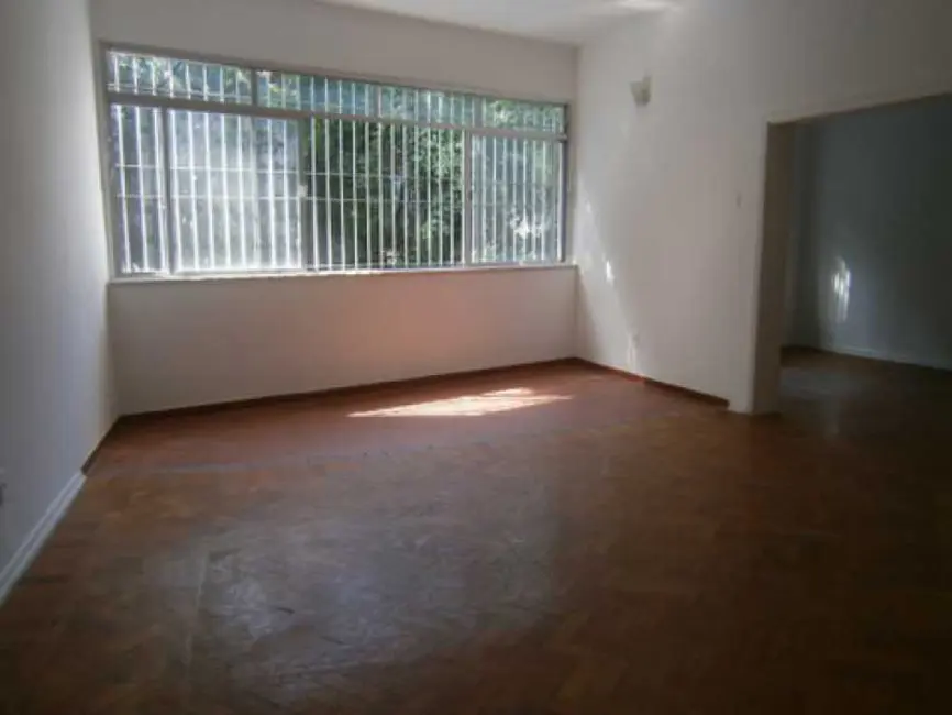 Apartamento com 3 quartos para alugar, 160m2 em Rio De Janeiro - RJ - imagem 5 Foto 5 de Apartamento com 3 quartos para alugar, 160m2 em Rio De Janeiro - RJ