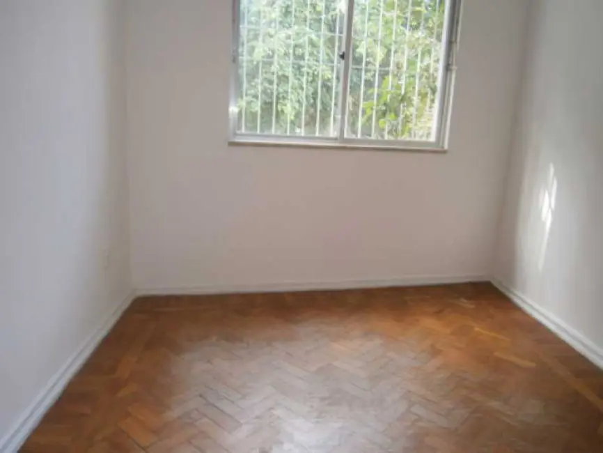 Apartamento com 3 quartos para alugar, 160m2 em Rio De Janeiro - RJ - imagem 3 Foto 3 de Apartamento com 3 quartos para alugar, 160m2 em Rio De Janeiro - RJ