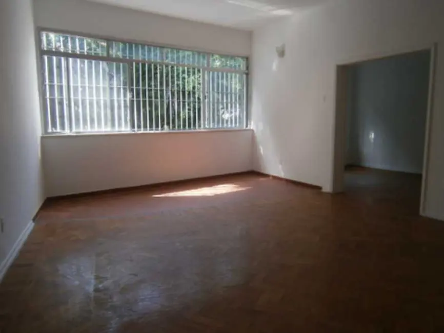Apartamento com 3 quartos para alugar, 160m2 em Rio De Janeiro - RJ - imagem 1 Foto 1 de Apartamento com 3 quartos para alugar, 160m2 em Rio De Janeiro - RJ