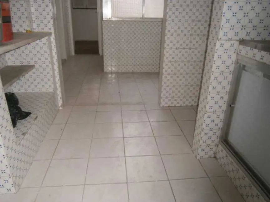 Apartamento com 3 quartos para alugar, 160m2 em Rio De Janeiro - RJ - imagem 7 Foto 7 de Apartamento com 3 quartos para alugar, 160m2 em Rio De Janeiro - RJ