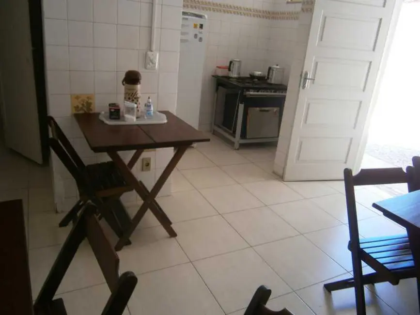 Foto 13 de Casa com 8 quartos para alugar, 350m2 em Rio De Janeiro - RJ