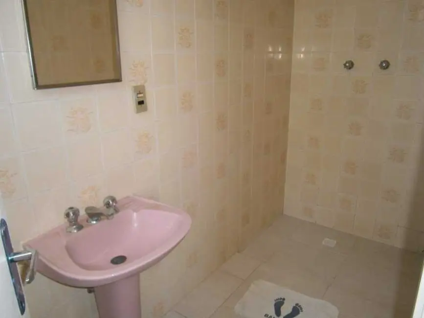 Foto 20 de Casa com 8 quartos para alugar, 350m2 em Rio De Janeiro - RJ