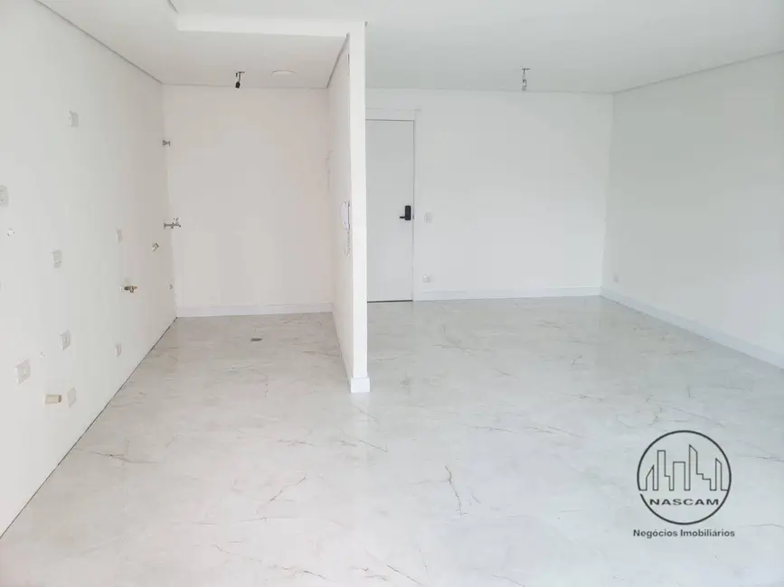 Apartamento com 2 quartos à venda e para alugar, 87m2 em Mercês, Curitiba - PR - imagem 7 Foto 7 de Apartamento com 2 quartos à venda e para alugar, 87m2 em Mercês, Curitiba - PR