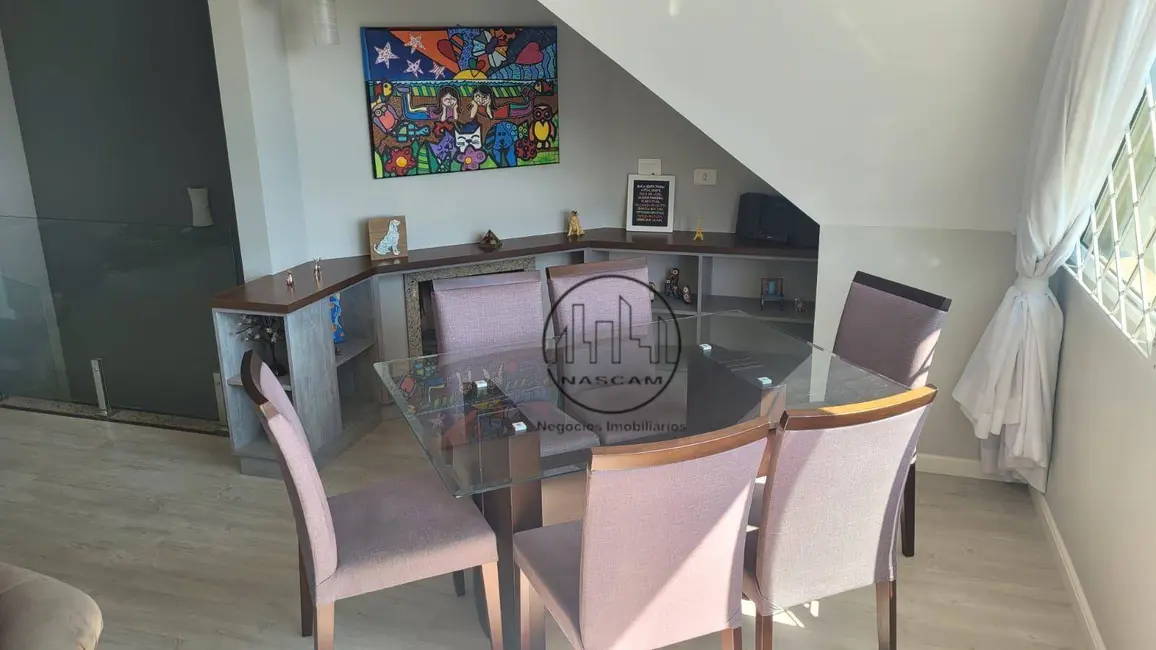 Sobrado com 3 quartos à venda, 80m2 em Pilarzinho, Curitiba - PR - imagem 4 Foto 4 de Sobrado com 3 quartos à venda, 80m2 em Pilarzinho, Curitiba - PR