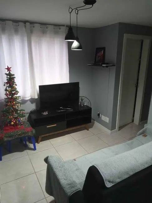 Foto 3 de Apartamento com 2 quartos à venda, 45m2 em Capão Raso, Curitiba - PR