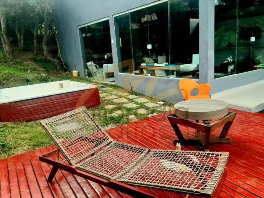 Foto 4 de Casa de Condomínio com 6 quartos à venda e para alugar, 200m2 em Armacao Dos Buzios - RJ