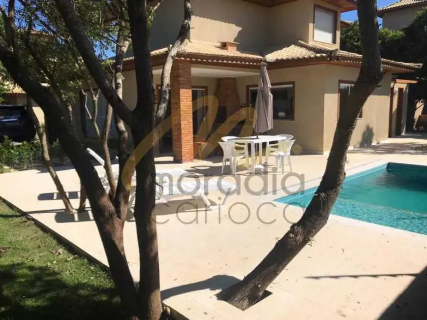 Foto 4 de Casa de Condomínio com 4 quartos para alugar, 250m2 em Armacao Dos Buzios - RJ