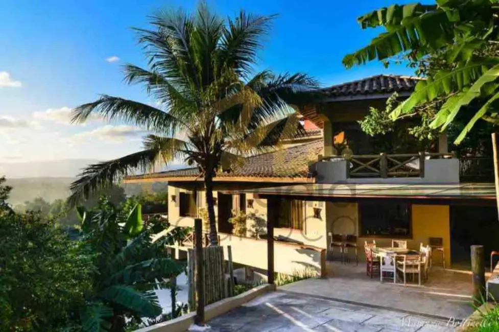 Foto 1 de Casa com 5 quartos para alugar, 250m2 em Armacao Dos Buzios - RJ