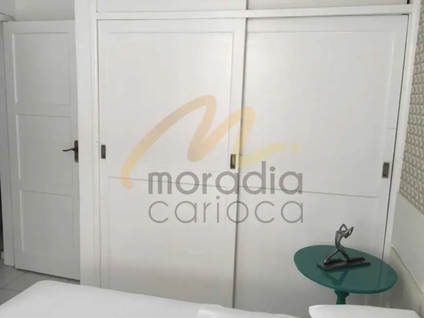 Foto 8 de Apartamento à venda em Cabo Frio - RJ