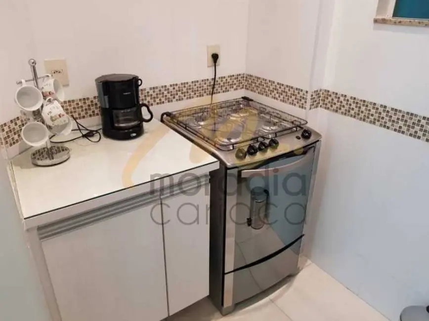 Foto 9 de Apartamento com 2 quartos à venda e para alugar, 70m2 em Cabo Frio - RJ