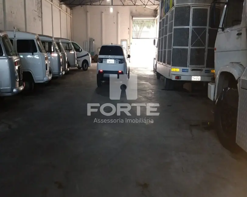 Foto 2 de Armazém / Galpão à venda, 830m2 em Mogi Das Cruzes - SP