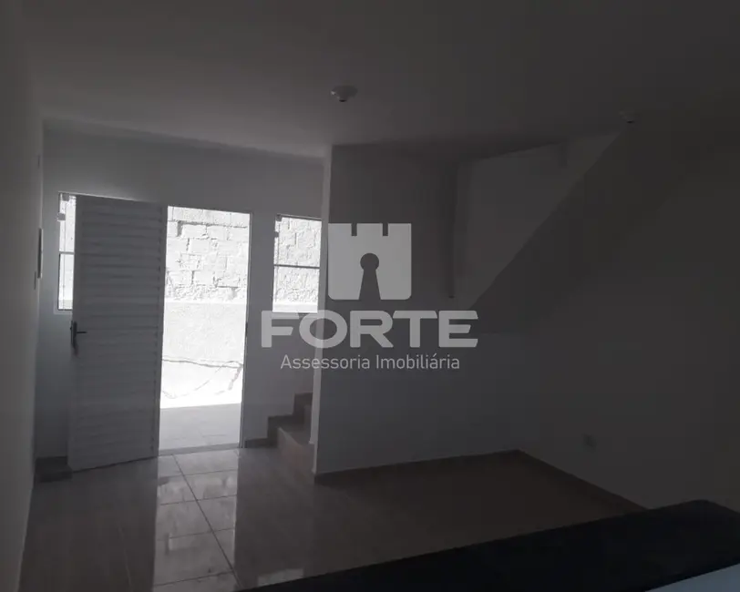 Foto 1 de Casa com 2 quartos à venda, 65m2 em Vila Nova Aparecida, Mogi Das Cruzes - SP