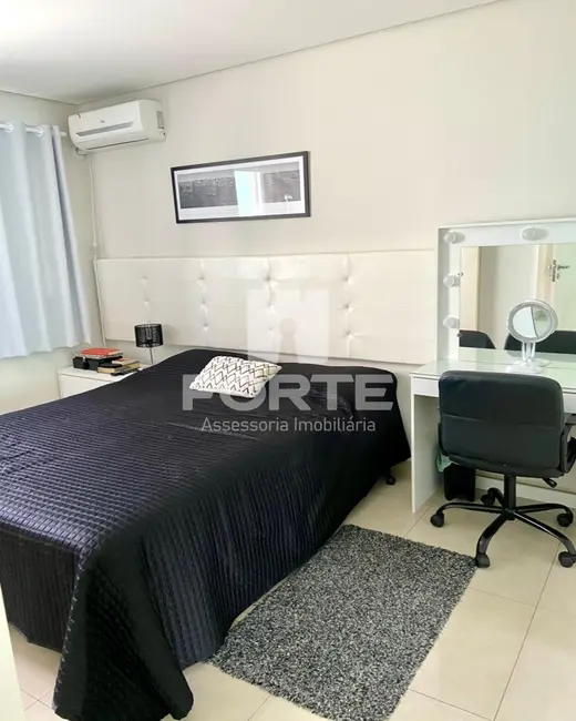 Foto 2 de Casa com 4 quartos à venda, 348m2 em Vila Oliveira, Mogi Das Cruzes - SP