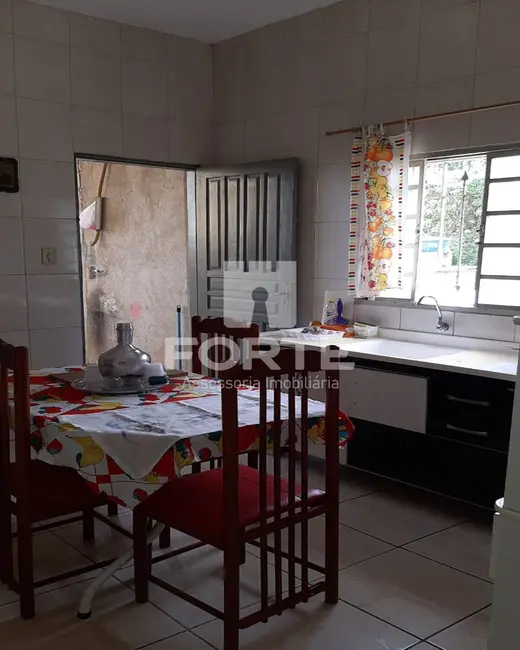 Foto 1 de Casa com 1 quarto à venda, 110m2 em Chácara Guanabara, Mogi Das Cruzes - SP