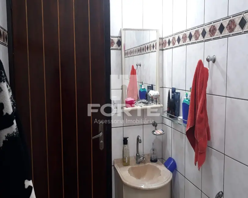 Foto 4 de Casa com 2 quartos à venda, 300m2 em Jardim Aeroporto II, Mogi Das Cruzes - SP