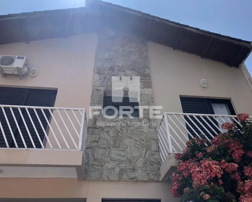 Foto 1 de Casa com 3 quartos à venda, 300m2 em Vila Oliveira, Mogi Das Cruzes - SP