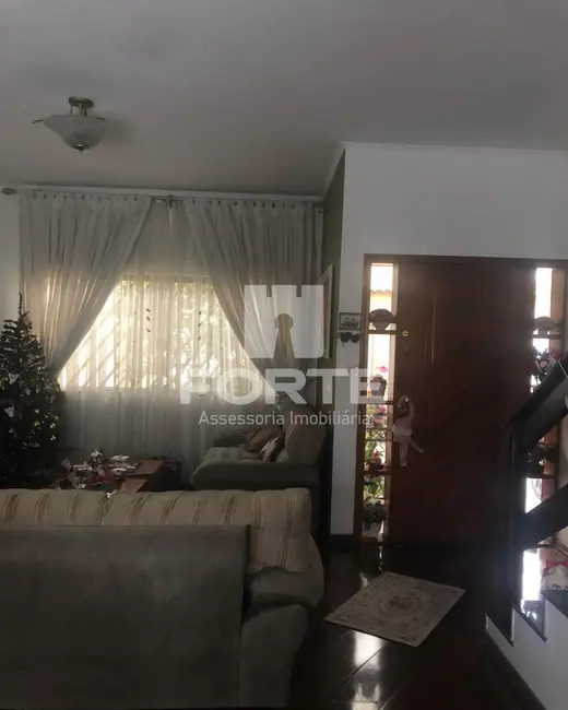 Foto 2 de Casa com 3 quartos à venda, 300m2 em Vila Oliveira, Mogi Das Cruzes - SP