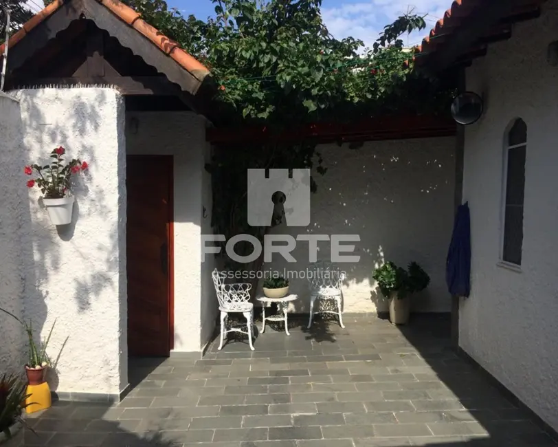 Foto 1 de Casa com 3 quartos à venda, 250m2 em Vila Amorim, Suzano - SP