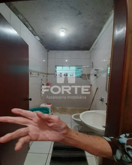 Foto 9 de Casa com 3 quartos à venda, 90m2 em Jardim Veneza, Mogi Das Cruzes - SP