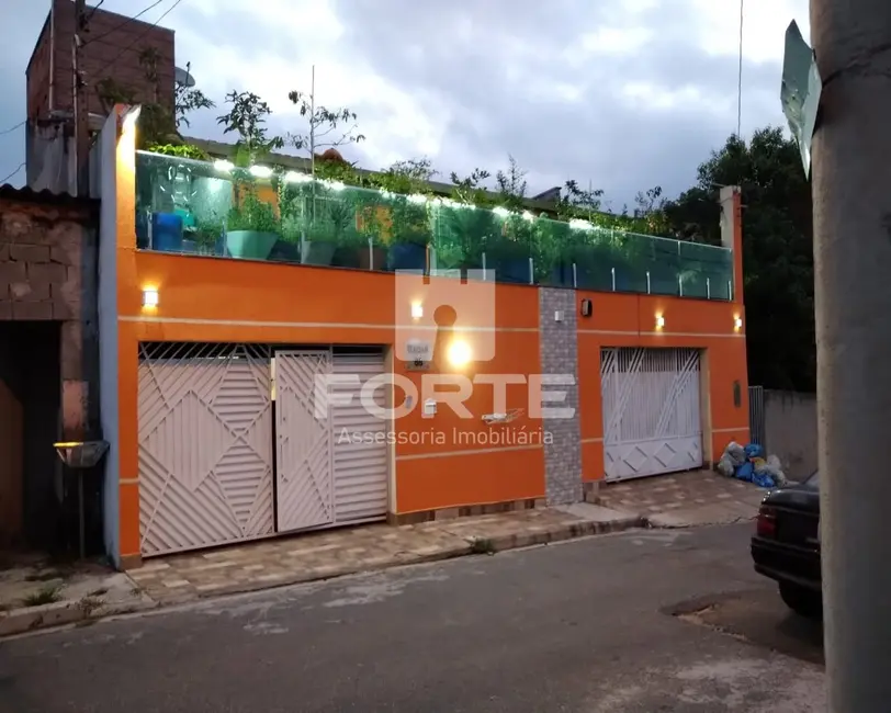 Foto 1 de Casa com 2 quartos à venda, 125m2 em Jardim Aeroporto III, Mogi Das Cruzes - SP