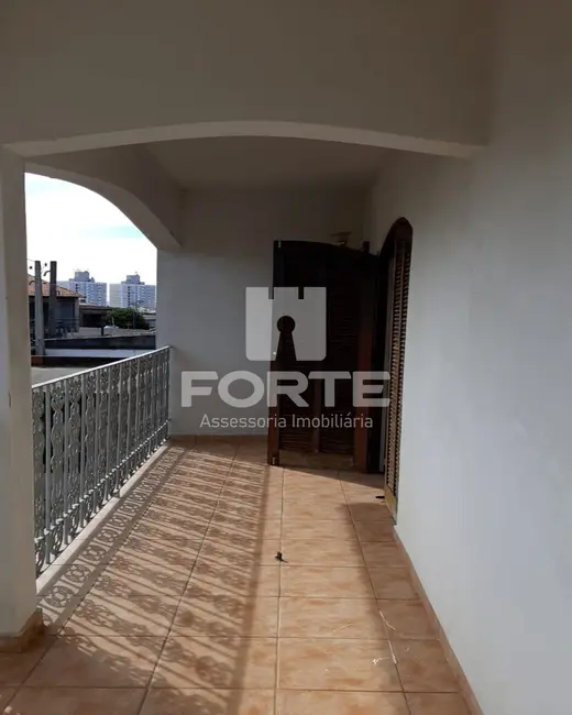 Casa com 4 quartos à venda e para alugar, 234m2 em Jardim Medina, Poa - SP - imagem 9 Foto 9 de Casa com 4 quartos à venda e para alugar, 234m2 em Jardim Medina, Poa - SP