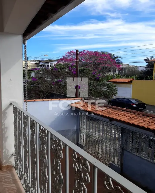 Casa com 4 quartos à venda e para alugar, 234m2 em Jardim Medina, Poa - SP - imagem 7 Foto 7 de Casa com 4 quartos à venda e para alugar, 234m2 em Jardim Medina, Poa - SP