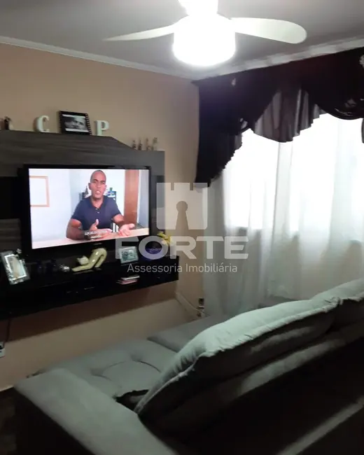 Foto 1 de Apartamento com 2 quartos à venda, 50m2 em Jardim Itamarati, Poa - SP